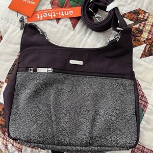 NWT Baggalini crossbody purse